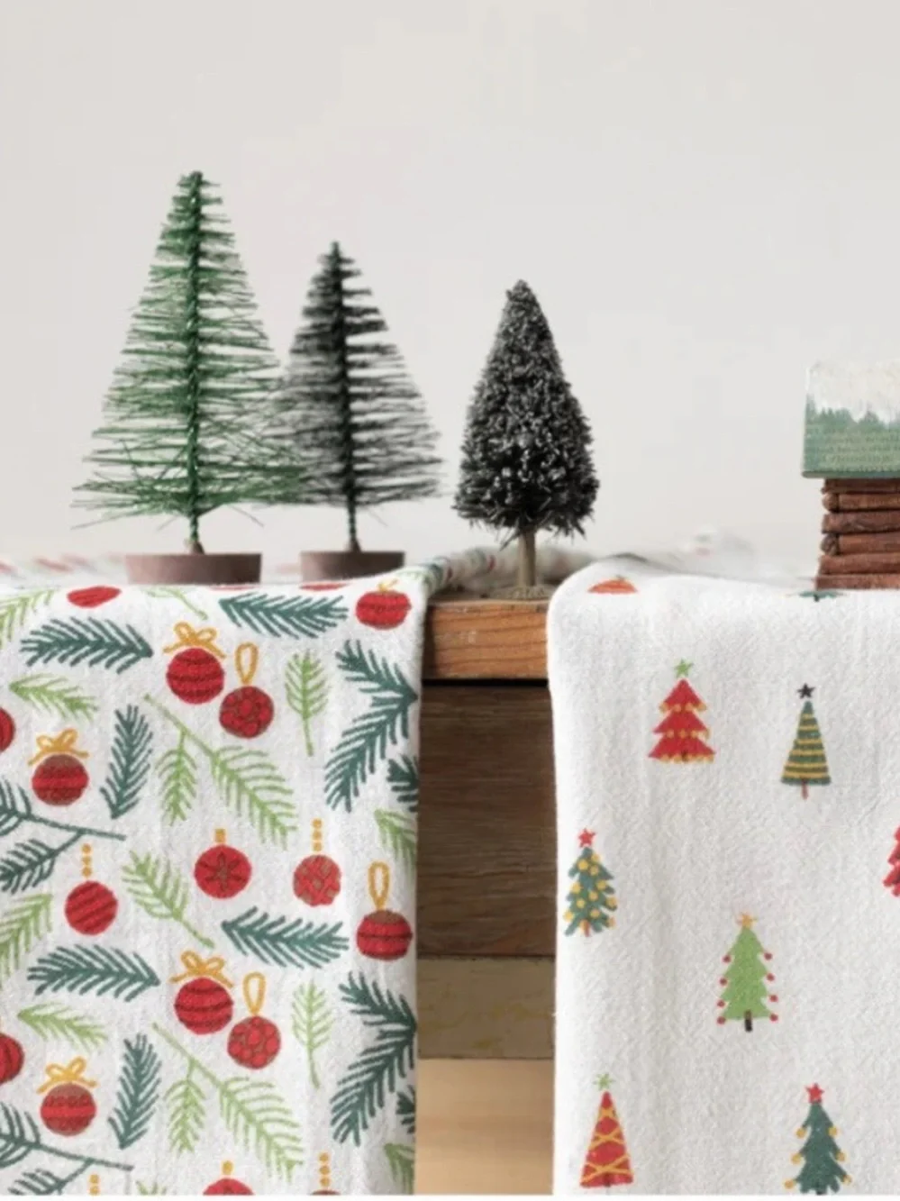 NWT Now Designs Danica Merry & Bright Christmas Flour Sack Kitchen Towels (3)